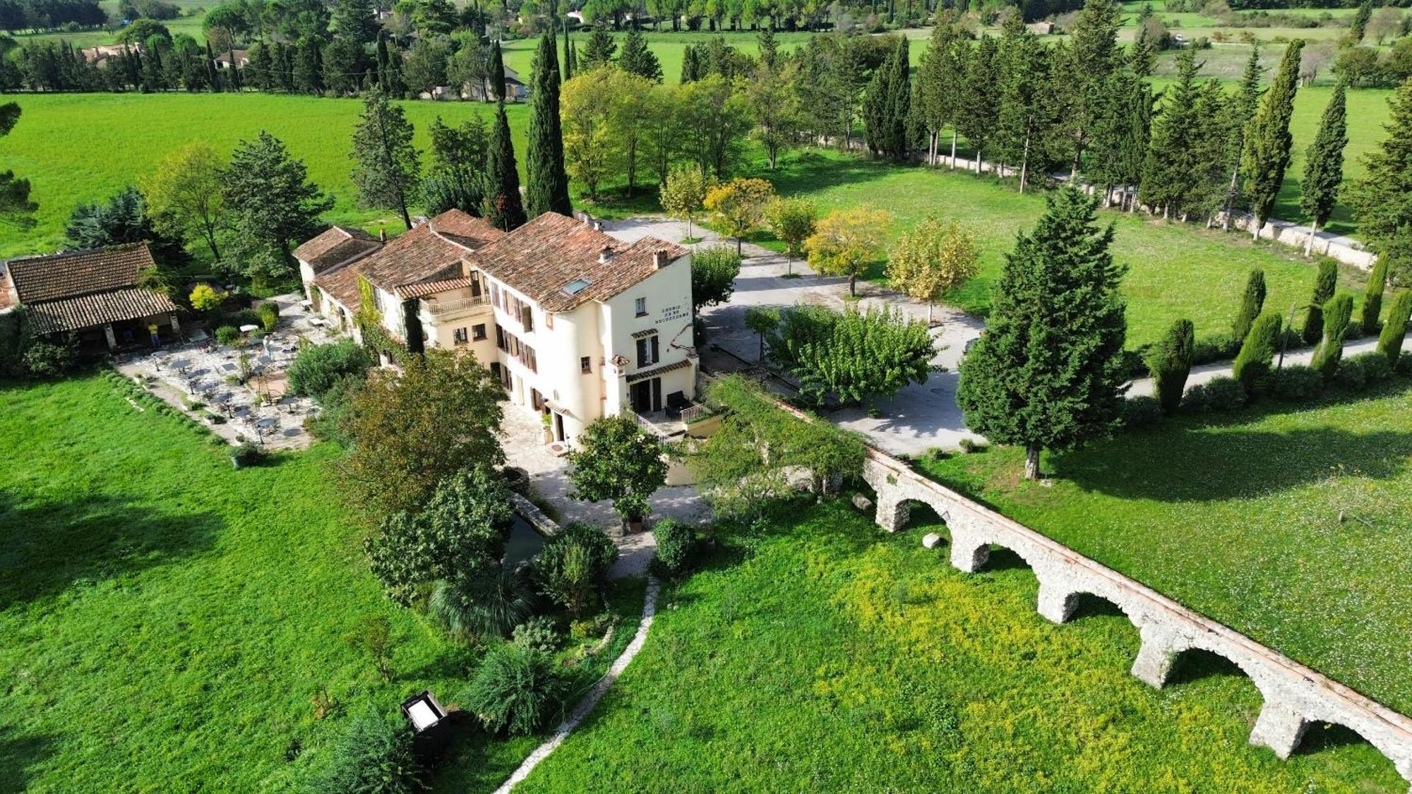 Hotel-Restaurant Le Moulin De La Camandoule Fayence Εξωτερικό φωτογραφία