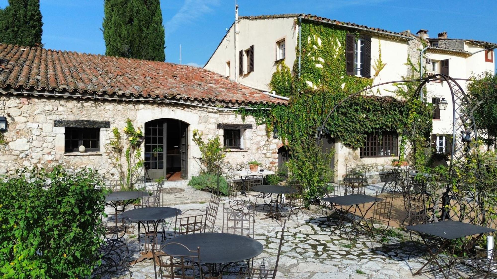 Hotel-Restaurant Le Moulin De La Camandoule Fayence Εξωτερικό φωτογραφία